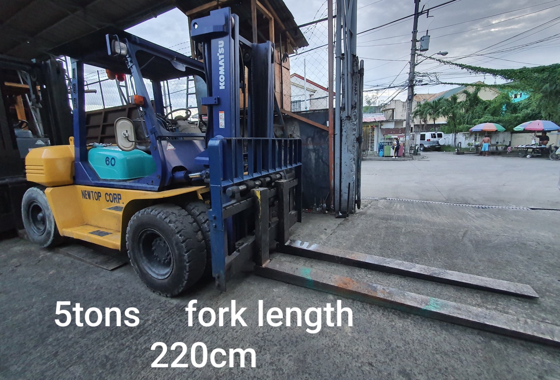 Newtop Corporation forklift unit 2