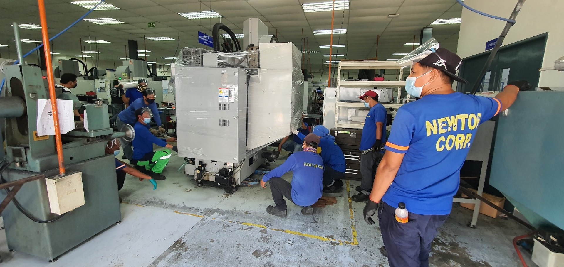 Newtop Corporation crew on the job — site 2